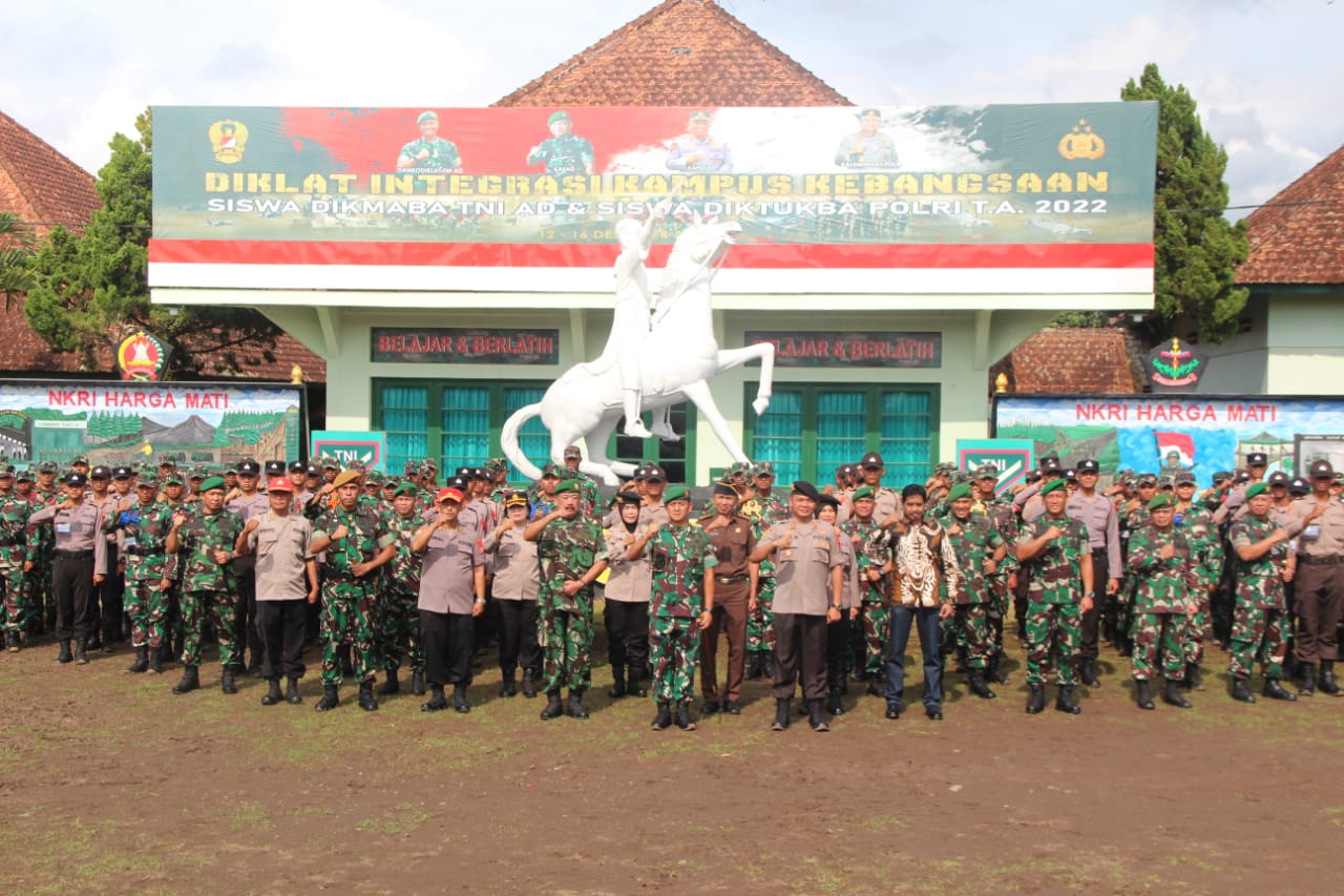 Danrindam IV Diponegoro Buka Diklat Integrasi Siswa Dikmaba TNI AD Dan